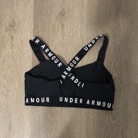Under Armour Sport bra size medium - Picture 2 of 2